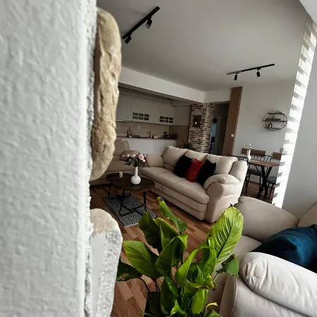 아파트 Pearl Loft - Center Free Parking *